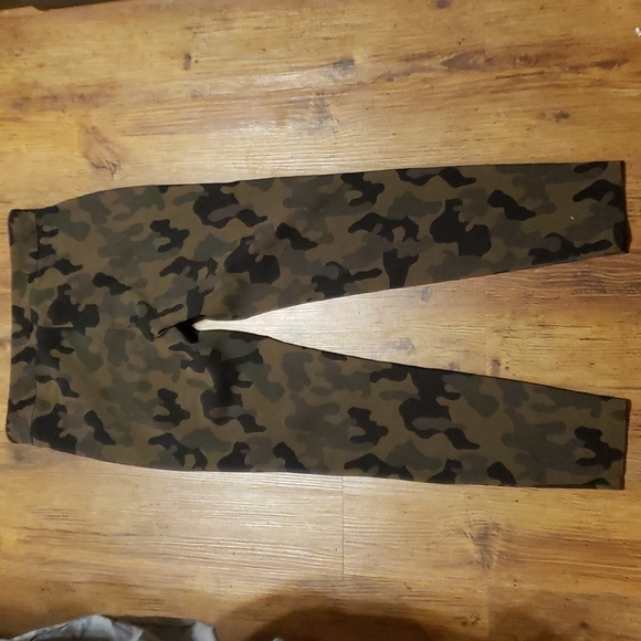 Nanette lepore camouflage stretch skinny crop pants - Picture 5 of 5